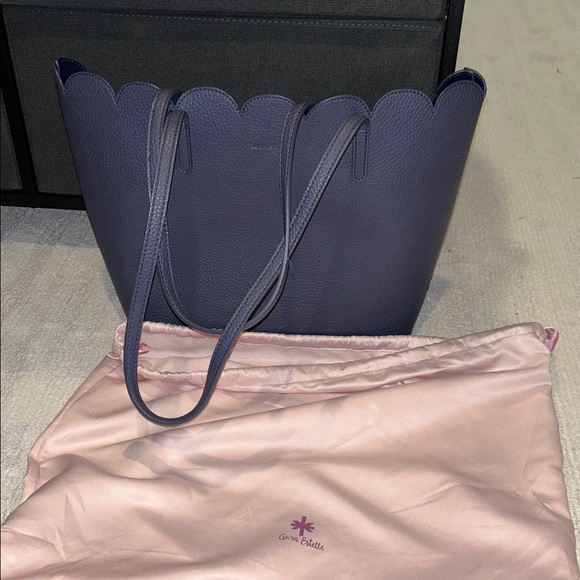 Aura Estelle Handbags - Aura Estelle tote bag with long straps and inner shell